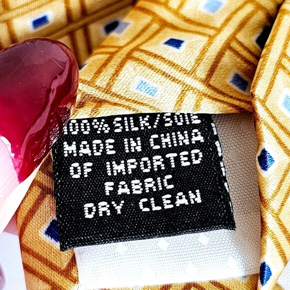 Neo Bill Blass Yellow Geometric Pattern 100% Silk Tie~T175.3 - Picture 4 of 4